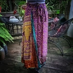 NWT, Gorgeous, Reversible, Silk Wrap Skirt